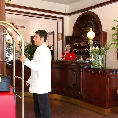 Hotel Milano Helvetia Riccione Eksteriør bilde