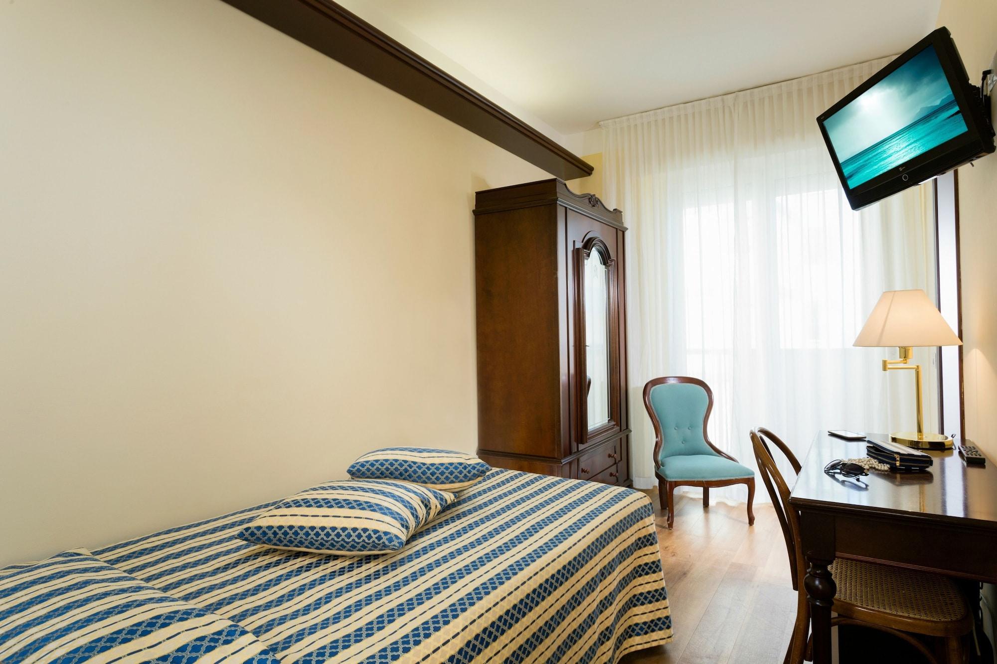 Hotel Milano Helvetia Riccione Eksteriør bilde