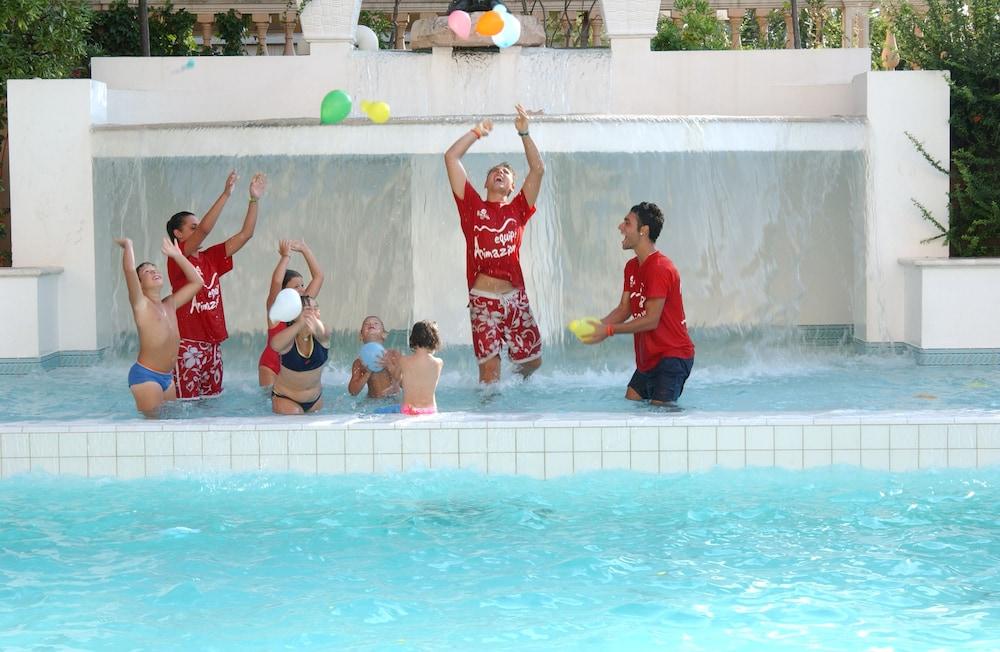 Hotel Milano Helvetia Riccione Eksteriør bilde