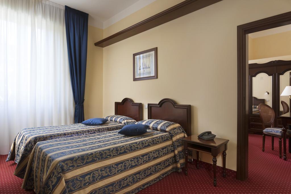 Hotel Milano Helvetia Riccione Eksteriør bilde
