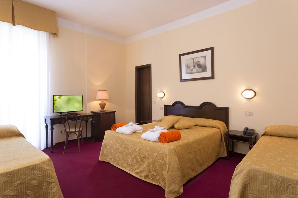 Hotel Milano Helvetia Riccione Eksteriør bilde